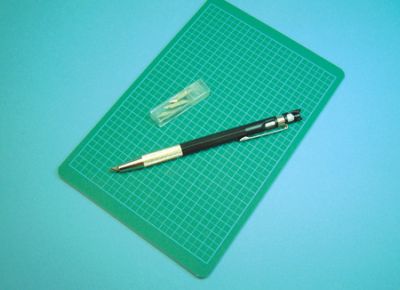 Expo Tools High Quality Cutting Mat with Stencil/Decal Knife (71207)